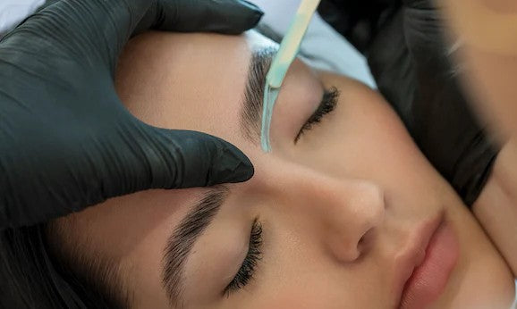 EYEBROWS COLORING plus waxing