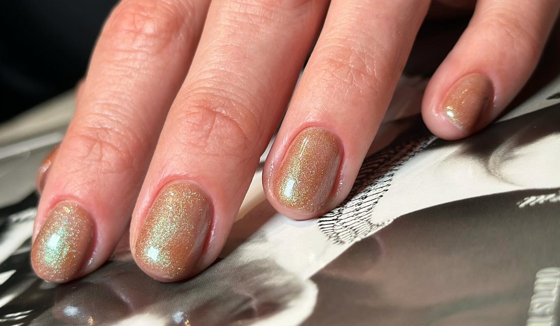 Descubre los Mejores Servicios de Manicura y Pedicura en Karelia Brows, Santiago de Compostela