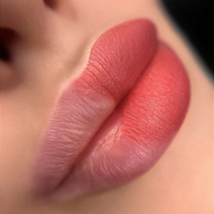 FULL LIPS