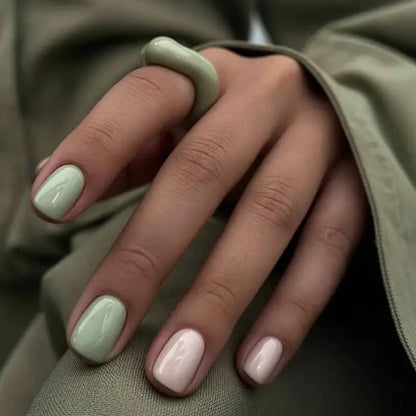 MANICURA RUSA OPI + NIVELACIÓN / COVER BASE